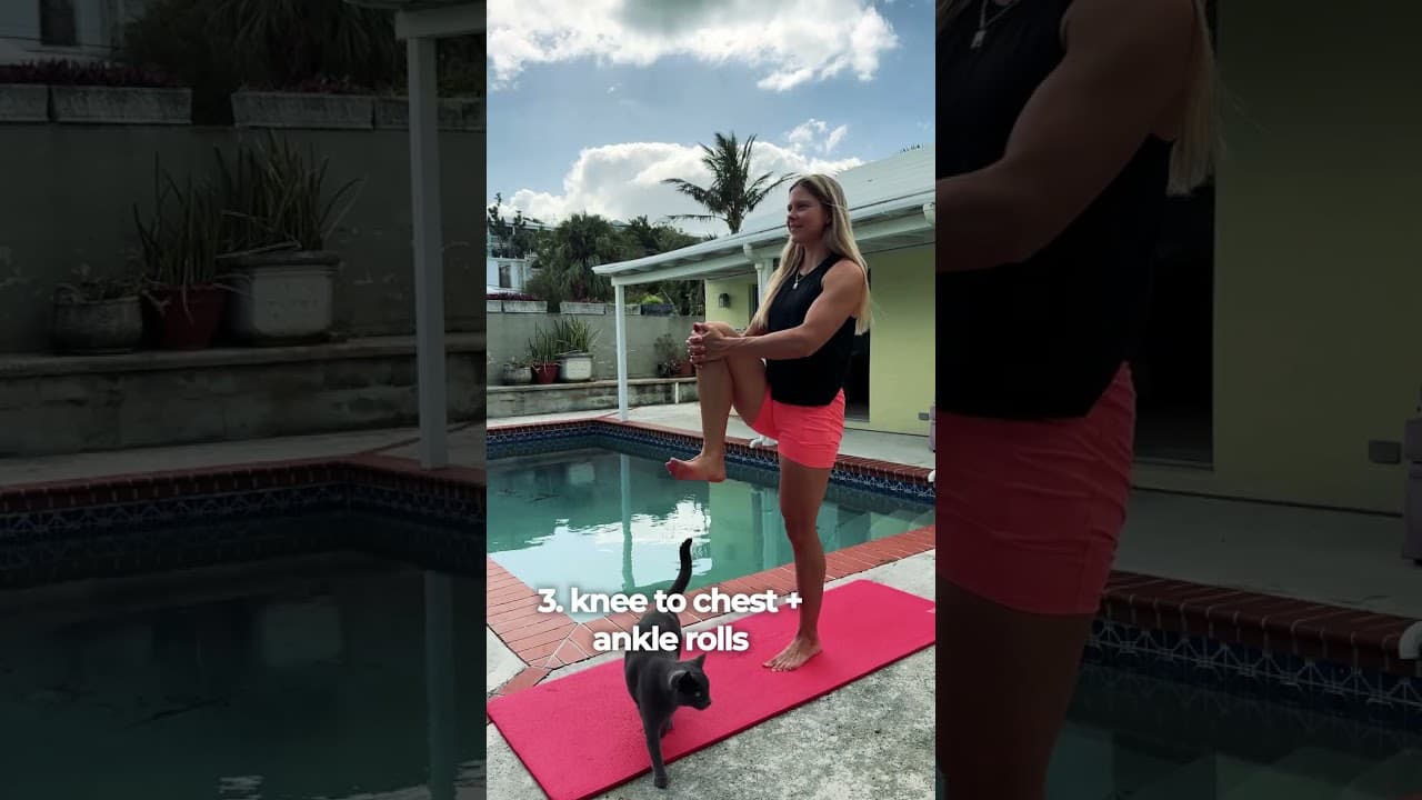 sit at a desk all day? essential standing stretches for you ❤️